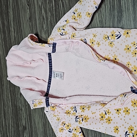 Infant Floral Hooded Full Bodysuit - Picture 6 of 7